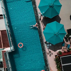 3* Hotel Uptown &