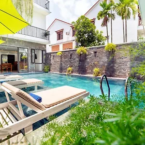 Hotel Tomorrow Oasis Boutique